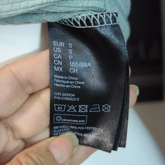 H&M Divided Teal Ribbed Top - Picture 7 of 7